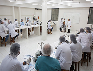 Laboratório da UNE